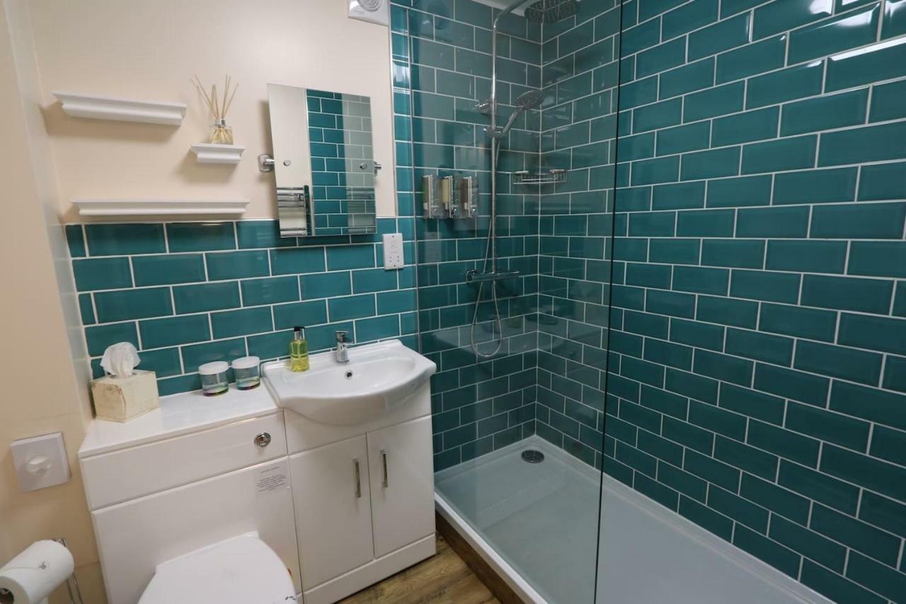 Pristine Apartment In The Centre Of Glastonbury Buitenkant foto