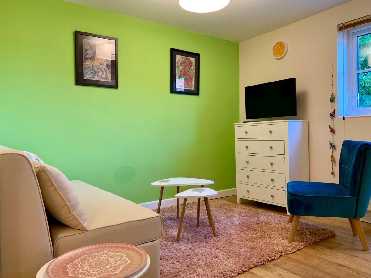 Pristine Apartment In The Centre Of Glastonbury Buitenkant foto