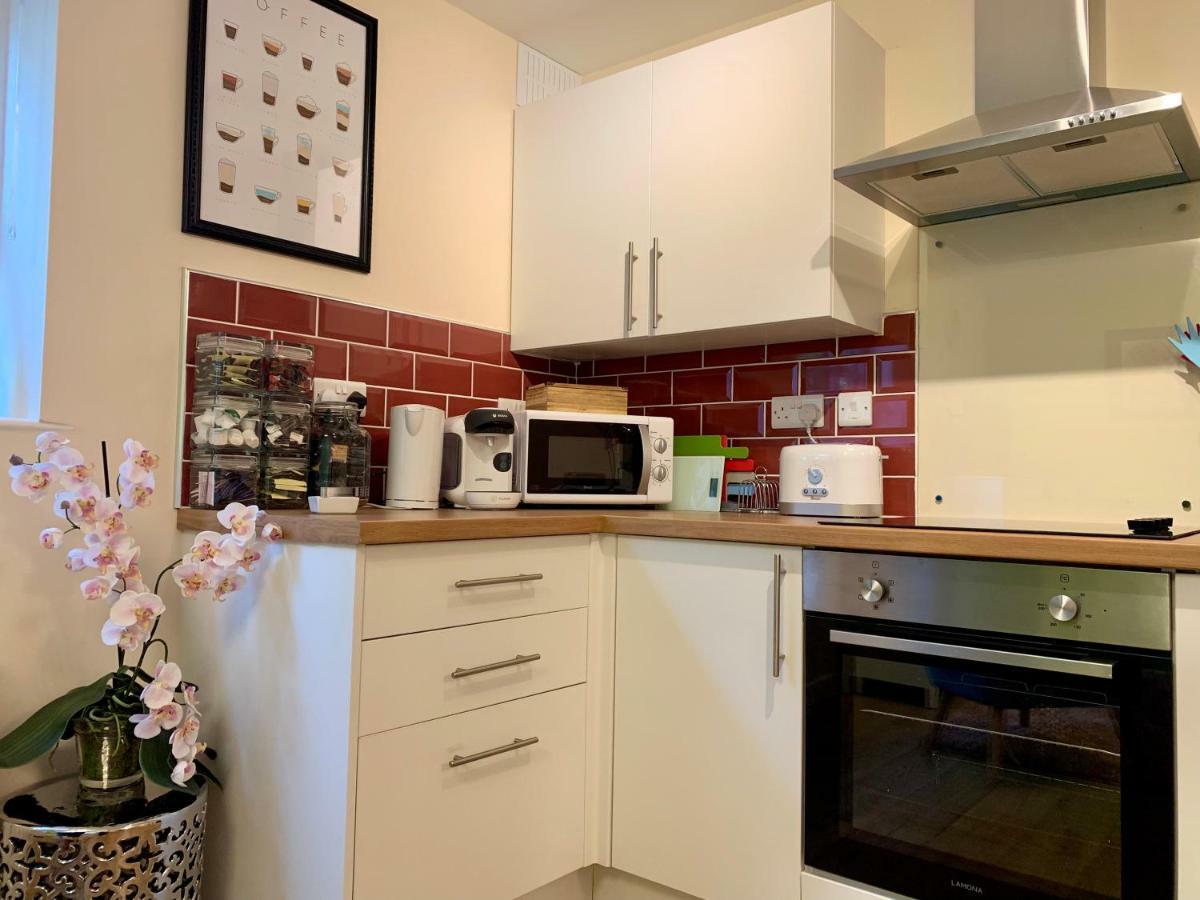 Pristine Apartment In The Centre Of Glastonbury Buitenkant foto